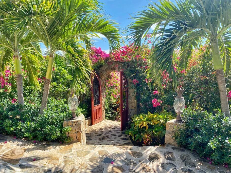 Luxury 7Br Waterfront Villa With Views Of Marina Cay And Scrub Island East End Exteriör bild