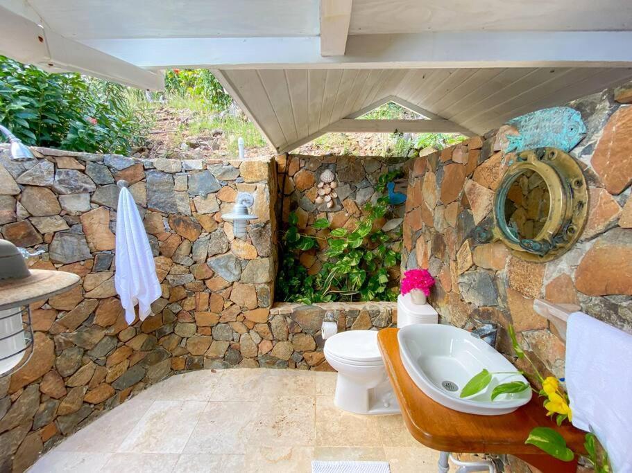Luxury 7Br Waterfront Villa With Views Of Marina Cay And Scrub Island East End Exteriör bild